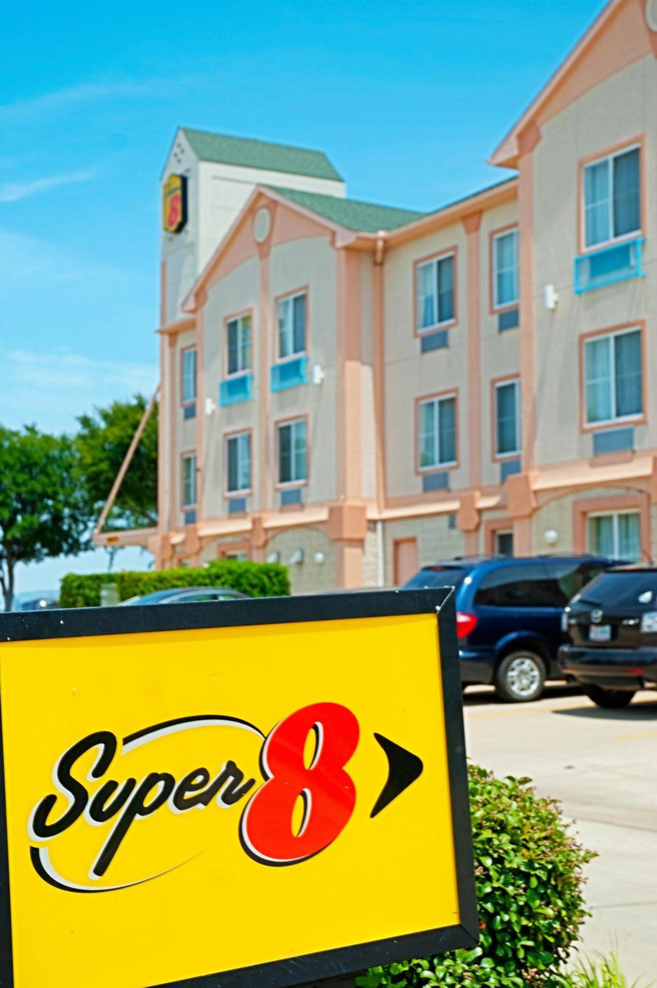 Super 8 By Wyndham Irving/Dfw Apt/North Eksteriør billede