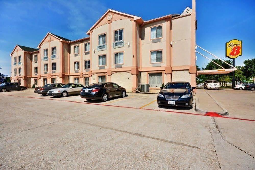 Super 8 By Wyndham Irving/Dfw Apt/North Eksteriør billede
